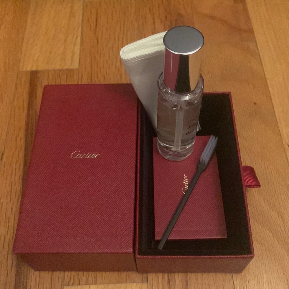 Cartier cleaning kit